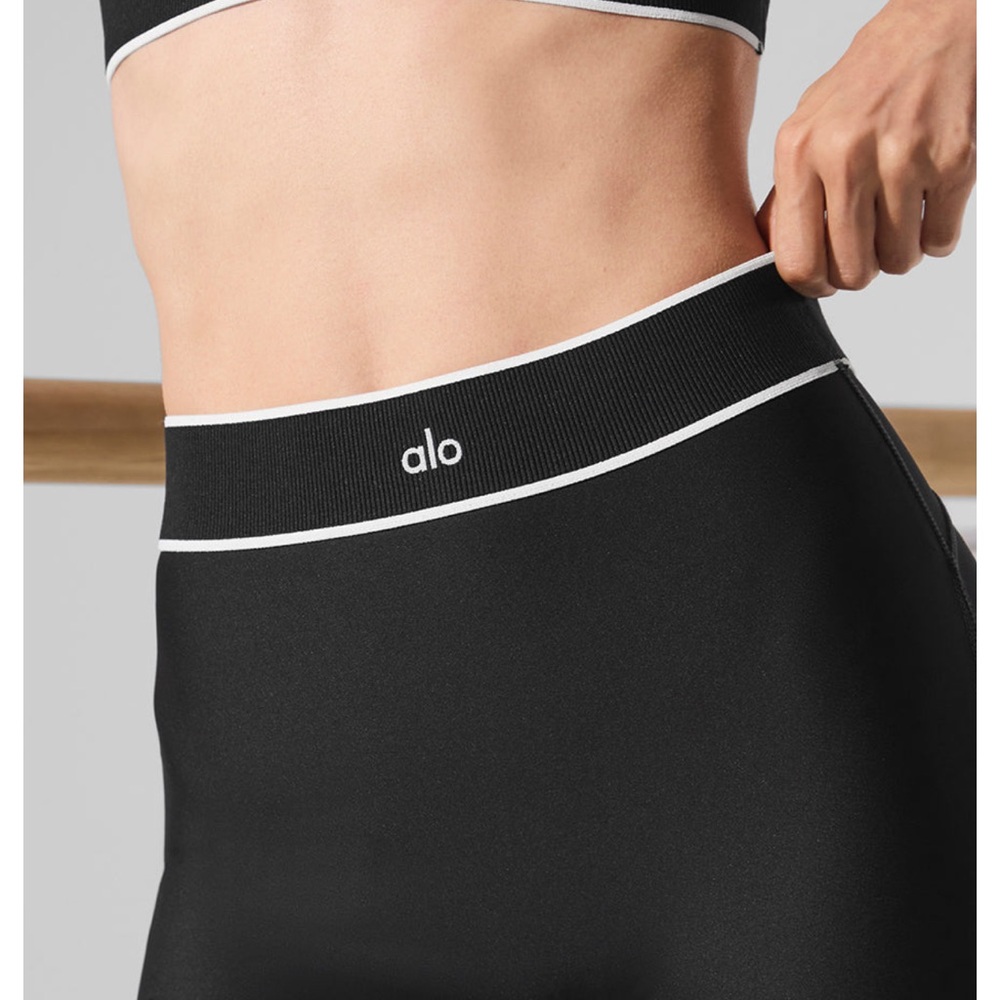 NWT ALO Airlift Mesh High Waist Darling Stirrup Legging black size XXS - Picture 2 of 12